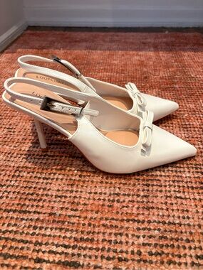 Cream Bridal Pointed Slingback Heels with Bow Accent